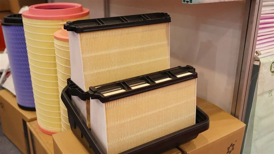 آٹو کار ایئر فلٹر کار پارٹس ایئر فلٹر ٹویوٹا کار ایئر پیوریفائر فلٹر کے ساتھ