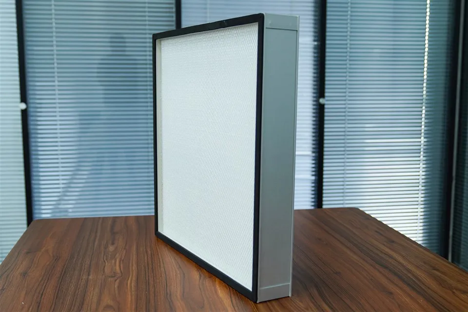 مینوفیکچرر ڈائریکٹ ہائی ایفیشینسی ایئر فلٹر جس میں ہیٹ ریزسٹنٹ میٹل میش ہاؤسنگ H14 غیر تقسیم شدہ FFU ہائی ایفینسی فلٹر ہے